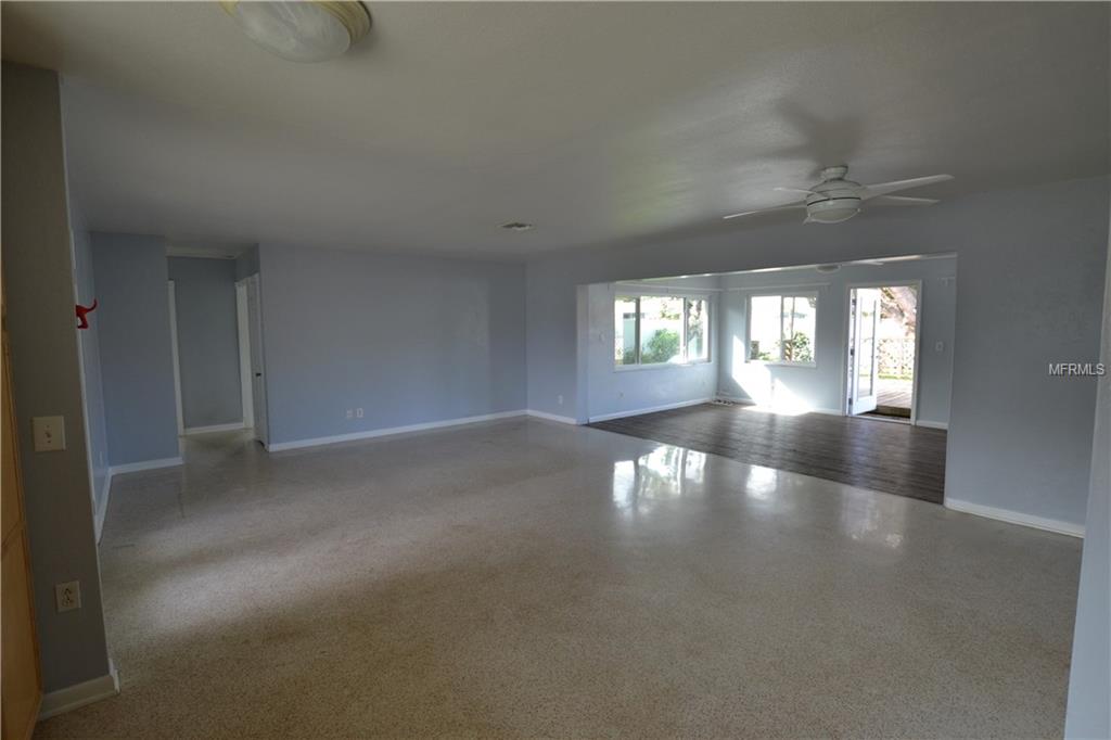 12694 138TH LANE, LARGO, Florida 33774, 2 Bedrooms Bedrooms, 5 Rooms Rooms,2 BathroomsBathrooms,Residential,For sale,138TH,U7845958