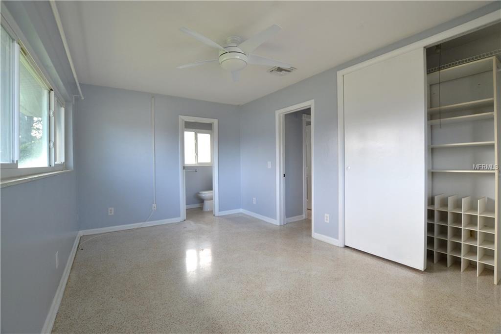 12694 138TH LANE, LARGO, Florida 33774, 2 Bedrooms Bedrooms, 5 Rooms Rooms,2 BathroomsBathrooms,Residential,For sale,138TH,U7845958