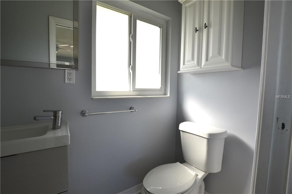 12694 138TH LANE, LARGO, Florida 33774, 2 Bedrooms Bedrooms, 5 Rooms Rooms,2 BathroomsBathrooms,Residential,For sale,138TH,U7845958