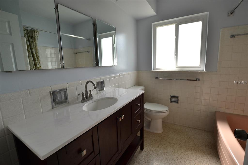 12694 138TH LANE, LARGO, Florida 33774, 2 Bedrooms Bedrooms, 5 Rooms Rooms,2 BathroomsBathrooms,Residential,For sale,138TH,U7845958