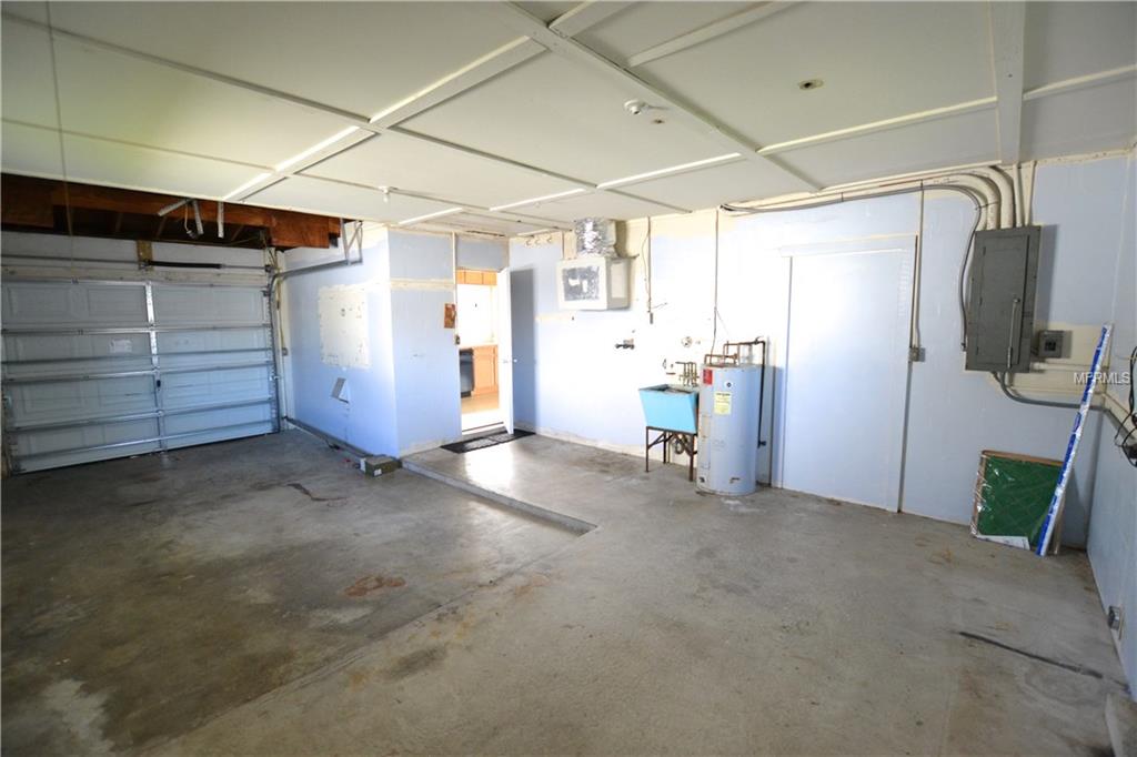 12694 138TH LANE, LARGO, Florida 33774, 2 Bedrooms Bedrooms, 5 Rooms Rooms,2 BathroomsBathrooms,Residential,For sale,138TH,U7845958