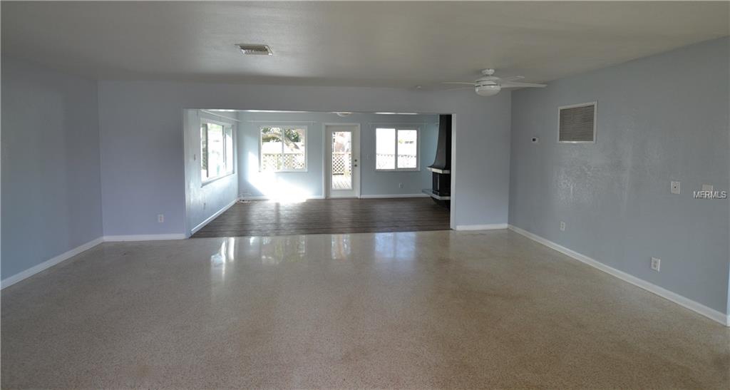 12694 138TH LANE, LARGO, Florida 33774, 2 Bedrooms Bedrooms, 5 Rooms Rooms,2 BathroomsBathrooms,Residential,For sale,138TH,U7845958