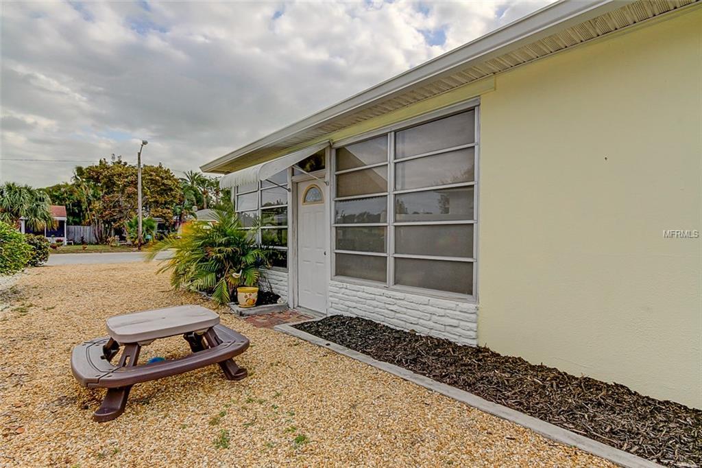 509 79TH AVENUE, ST PETE BEACH, Florida 33706, 2 Bedrooms Bedrooms, 3 Rooms Rooms,1 BathroomBathrooms,Residential,For sale,79TH,U7846846