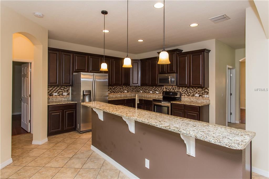 811 COUNTS CREST CIRCLE, APOPKA, Florida 32712, 7 Bedrooms Bedrooms, 12 Rooms Rooms,4 BathroomsBathrooms,Residential,For sale,COUNTS CREST,O5561775