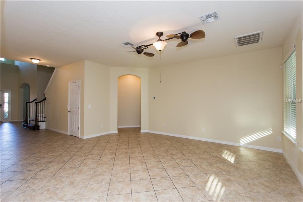 811 COUNTS CREST CIRCLE, APOPKA, Florida 32712, 7 Bedrooms Bedrooms, 12 Rooms Rooms,4 BathroomsBathrooms,Residential,For sale,COUNTS CREST,O5561775