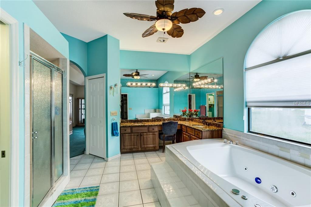 16647 E SHIRLEY SHORES ROAD, TAVARES, Florida 32778, 4 Bedrooms Bedrooms, 10 Rooms Rooms,3 BathroomsBathrooms,Residential,For sale,SHIRLEY SHORES,G4852548