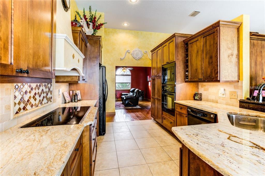 16647 E SHIRLEY SHORES ROAD, TAVARES, Florida 32778, 4 Bedrooms Bedrooms, 10 Rooms Rooms,3 BathroomsBathrooms,Residential,For sale,SHIRLEY SHORES,G4852548