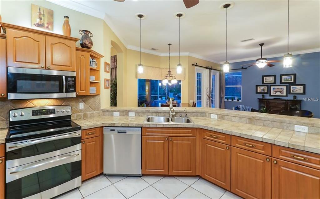 24509 83RD AVENUE E, MYAKKA CITY, Florida 34251, 4 Bedrooms Bedrooms, 11 Rooms Rooms,4 BathroomsBathrooms,Residential,For sale,83RD,A4209716