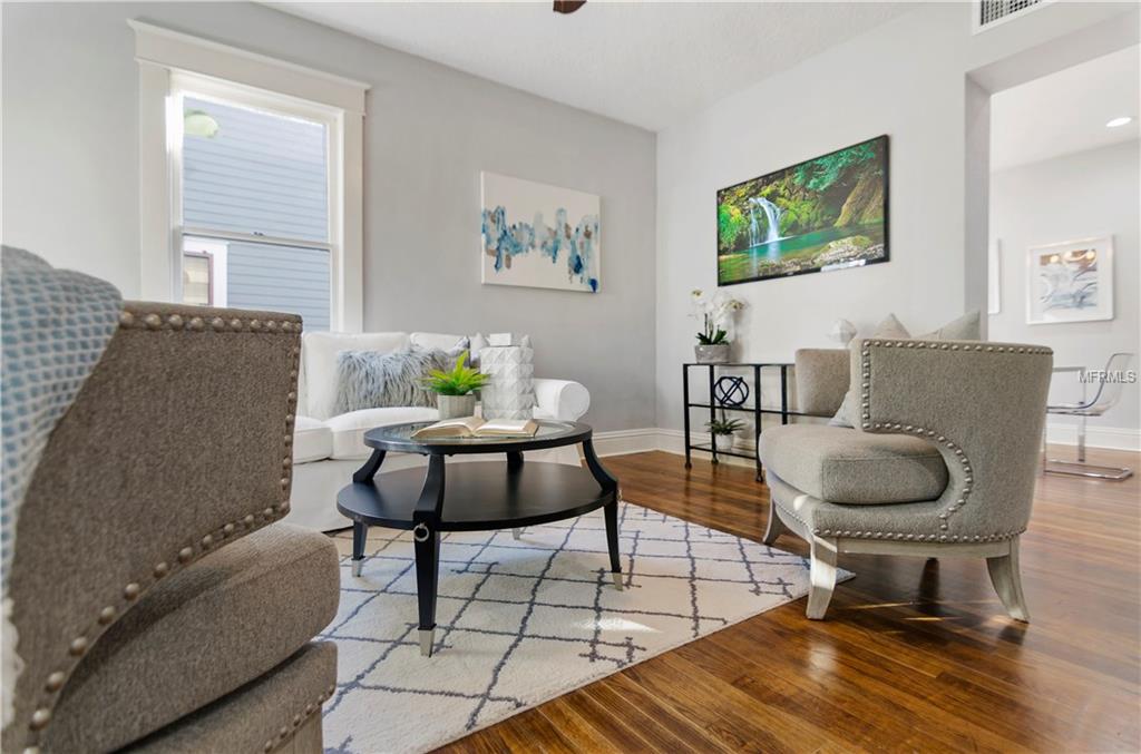 704 S PALMETTO AVENUE, SANFORD, Florida 32771, 3 Bedrooms Bedrooms, 8 Rooms Rooms,3 BathroomsBathrooms,Residential,For sale,PALMETTO,O5561776