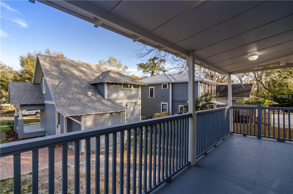 704 S PALMETTO AVENUE, SANFORD, Florida 32771, 3 Bedrooms Bedrooms, 8 Rooms Rooms,3 BathroomsBathrooms,Residential,For sale,PALMETTO,O5561776