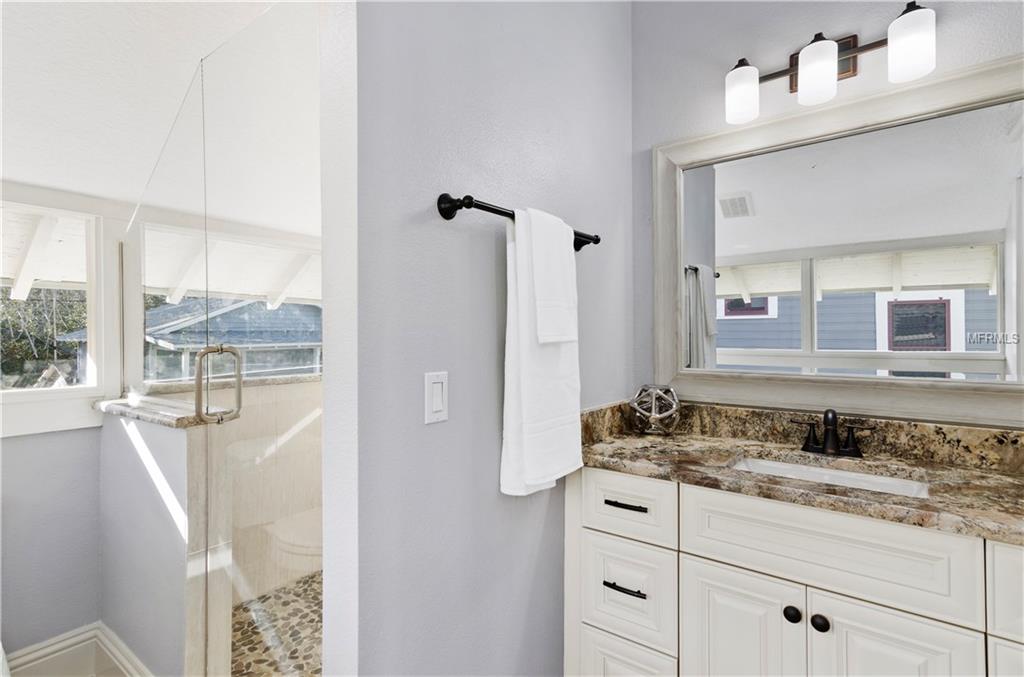 704 S PALMETTO AVENUE, SANFORD, Florida 32771, 3 Bedrooms Bedrooms, 8 Rooms Rooms,3 BathroomsBathrooms,Residential,For sale,PALMETTO,O5561776