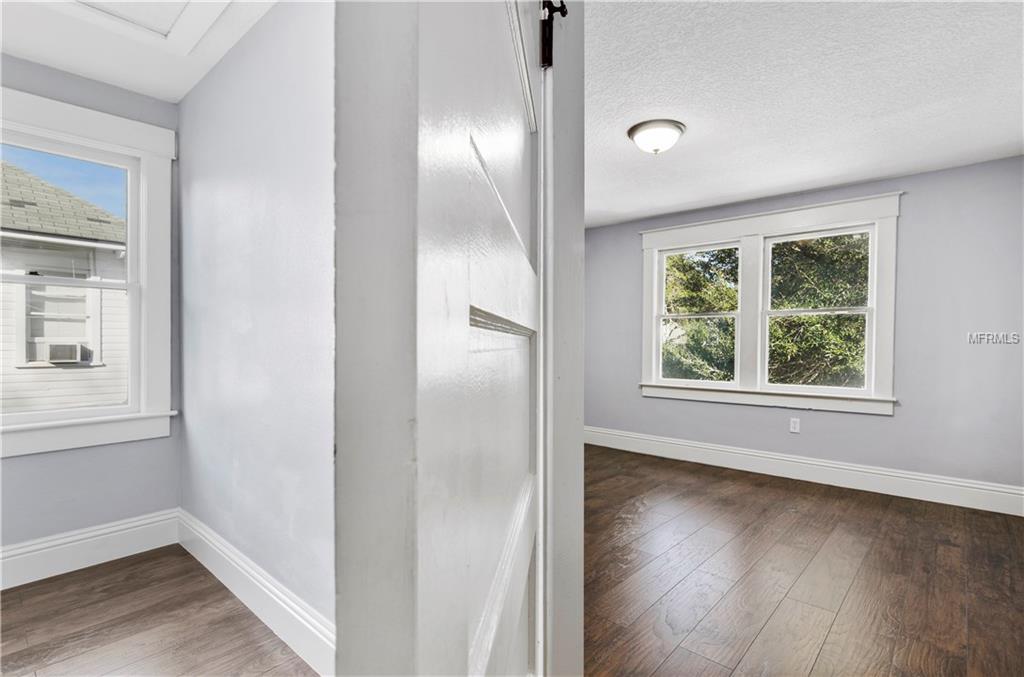 704 S PALMETTO AVENUE, SANFORD, Florida 32771, 3 Bedrooms Bedrooms, 8 Rooms Rooms,3 BathroomsBathrooms,Residential,For sale,PALMETTO,O5561776