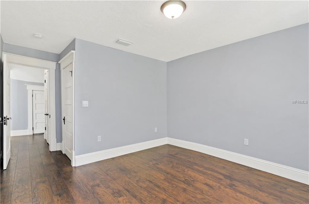 704 S PALMETTO AVENUE, SANFORD, Florida 32771, 3 Bedrooms Bedrooms, 8 Rooms Rooms,3 BathroomsBathrooms,Residential,For sale,PALMETTO,O5561776