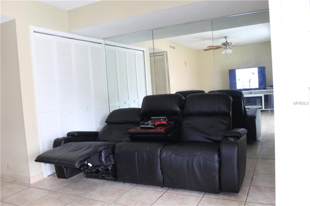 7332 DANIEL WEBSTER DRIVE, WINTER PARK, Florida 32792, 2 Bedrooms Bedrooms, 5 Rooms Rooms,2 BathroomsBathrooms,Residential,For sale,DANIEL WEBSTER,O5561903