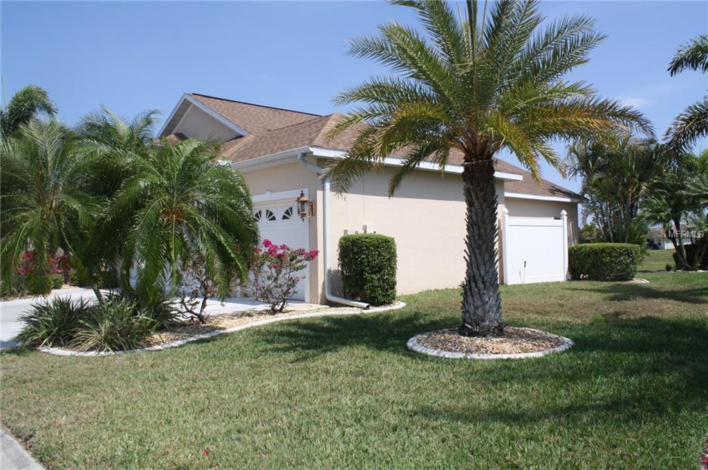 1680 PICCADILLY CIRCLE, PORT CHARLOTTE, Florida 33980, 3 Bedrooms Bedrooms, 9 Rooms Rooms,2 BathroomsBathrooms,Residential,For sale,PICCADILLY,C7237957