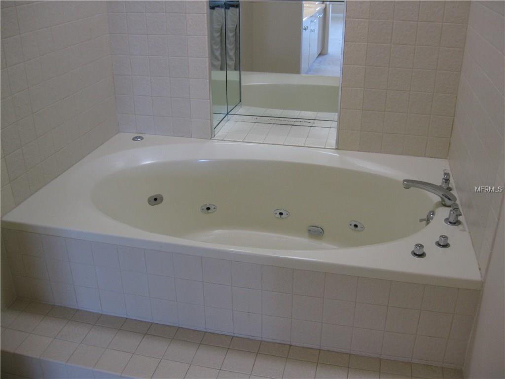 1600 GULF BOULEVARD, CLEARWATER BEACH, Florida 33767, 2 Bedrooms Bedrooms, 3 Rooms Rooms,2 BathroomsBathrooms,Residential,For sale,GULF,U7826478