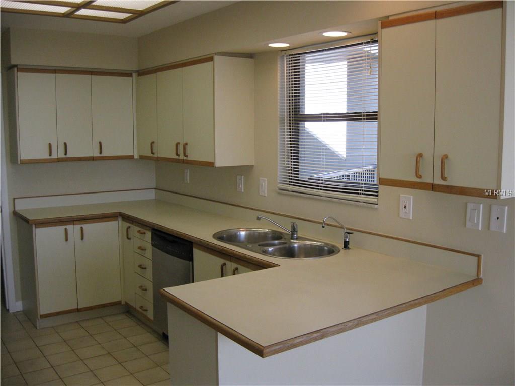 1600 GULF BOULEVARD, CLEARWATER BEACH, Florida 33767, 2 Bedrooms Bedrooms, 3 Rooms Rooms,2 BathroomsBathrooms,Residential,For sale,GULF,U7826478