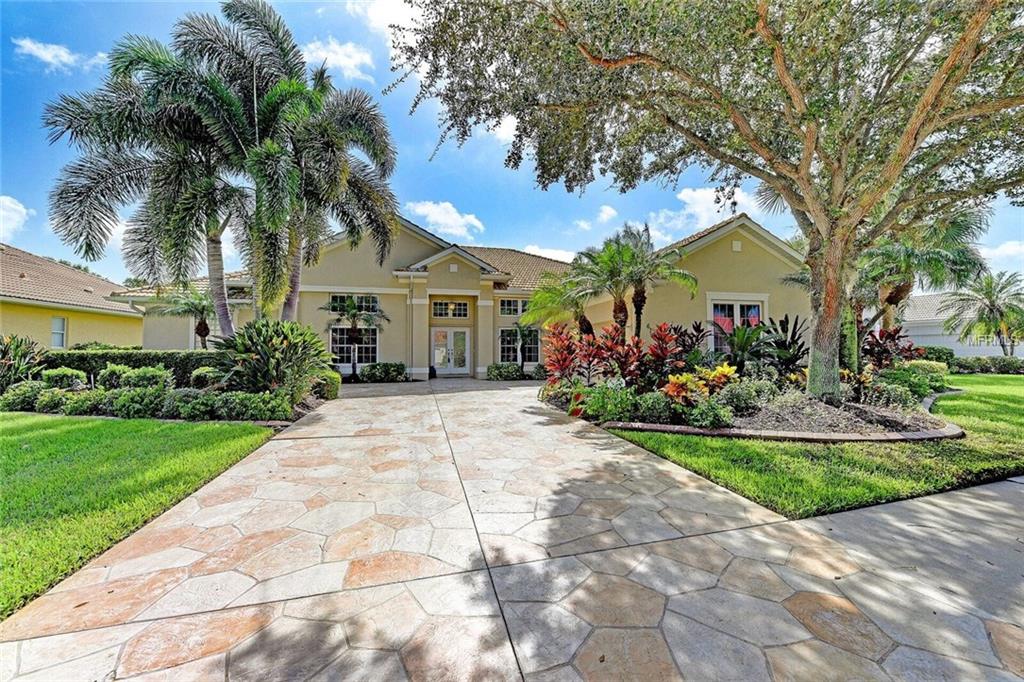 618 SAWGRASS BRIDGE ROAD, VENICE, Florida 34292, 3 Bedrooms Bedrooms, 8 Rooms Rooms,3 BathroomsBathrooms,Residential,For sale,SAWGRASS BRIDGE,A4195740