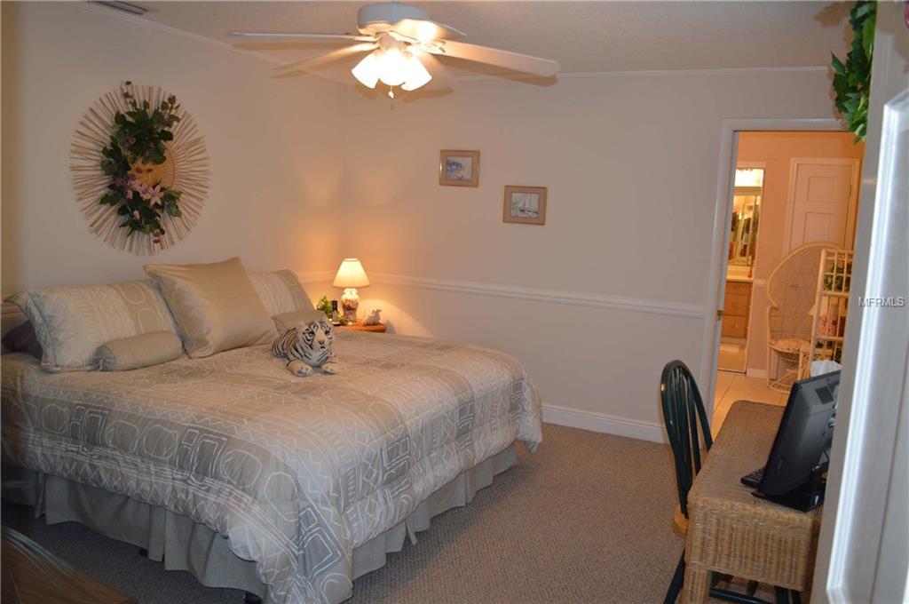 892 LAKE AVENUE, ALTAMONTE SPRINGS, Florida 32701, 3 Bedrooms Bedrooms, 5 Rooms Rooms,3 BathroomsBathrooms,Residential,For sale,LAKE,O5546777