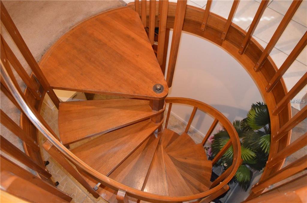 892 LAKE AVENUE, ALTAMONTE SPRINGS, Florida 32701, 3 Bedrooms Bedrooms, 5 Rooms Rooms,3 BathroomsBathrooms,Residential,For sale,LAKE,O5546777