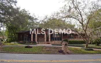 892 LAKE AVENUE, ALTAMONTE SPRINGS, Florida 32701, 3 Bedrooms Bedrooms, 5 Rooms Rooms,3 BathroomsBathrooms,Residential,For sale,LAKE,O5546777