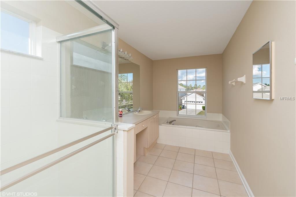 8032 KING PALM CIRCLE, KISSIMMEE, Florida 34747, 6 Bedrooms Bedrooms, 11 Rooms Rooms,4 BathroomsBathrooms,Residential,For sale,KING PALM,G4850438