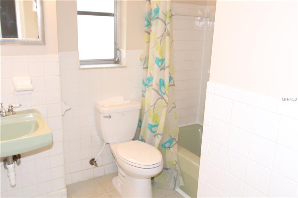 2433 ADAMS AVENUE, DELTONA, Florida 32738, 3 Bedrooms Bedrooms, 3 Rooms Rooms,1 BathroomBathrooms,Residential,For sale,ADAMS,O5555610