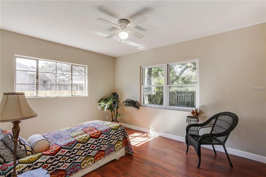 3301 9TH AVENUE N, ST PETERSBURG, Florida 33713, 4 Bedrooms Bedrooms, 3 Rooms Rooms,2 BathroomsBathrooms,Residential,For sale,9TH,T2925283