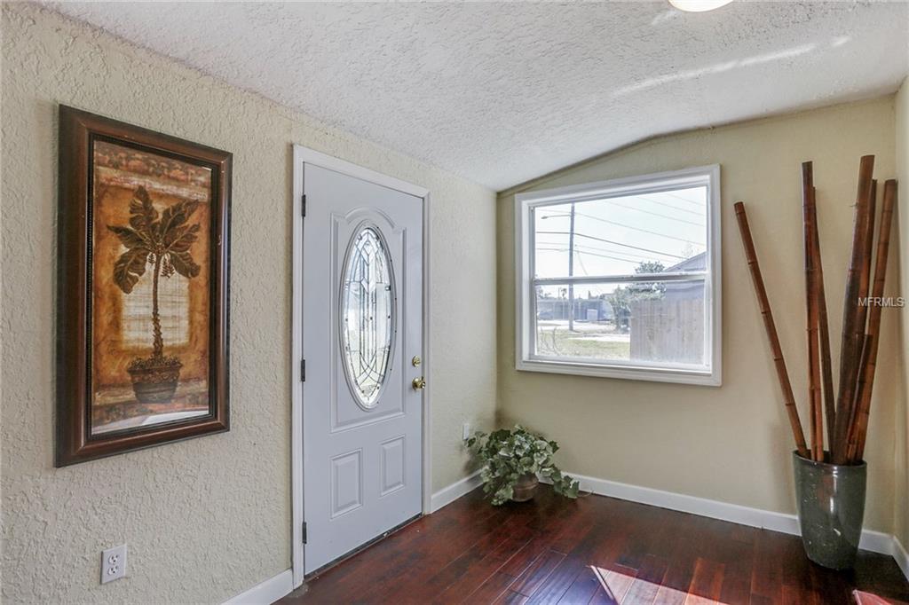 3301 9TH AVENUE N, ST PETERSBURG, Florida 33713, 4 Bedrooms Bedrooms, 3 Rooms Rooms,2 BathroomsBathrooms,Residential,For sale,9TH,T2925283