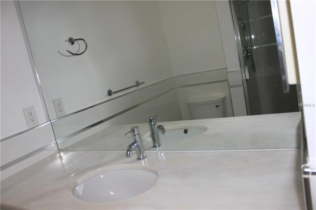 545 WALDEN COURT, DUNEDIN, Florida 34698, 2 Bedrooms Bedrooms, 6 Rooms Rooms,3 BathroomsBathrooms,Residential,For sale,WALDEN,U7845962