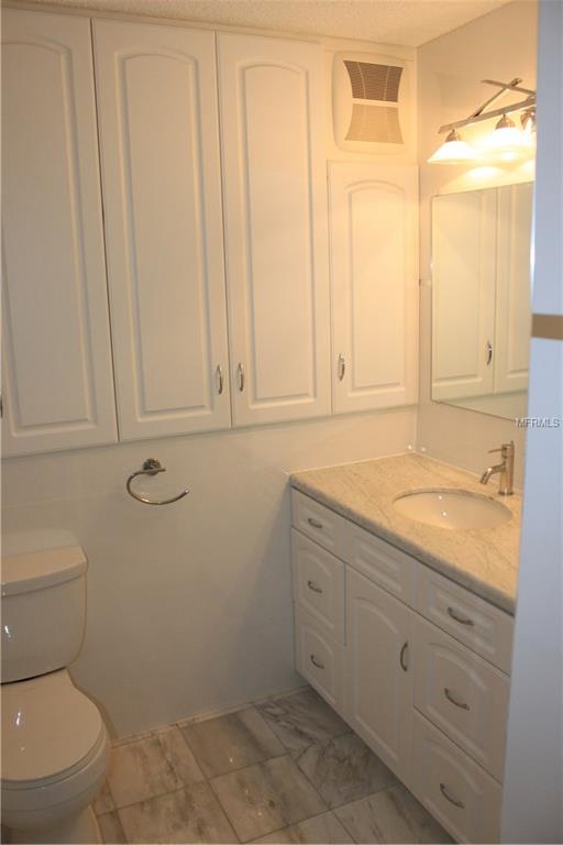 545 WALDEN COURT, DUNEDIN, Florida 34698, 2 Bedrooms Bedrooms, 6 Rooms Rooms,3 BathroomsBathrooms,Residential,For sale,WALDEN,U7845962