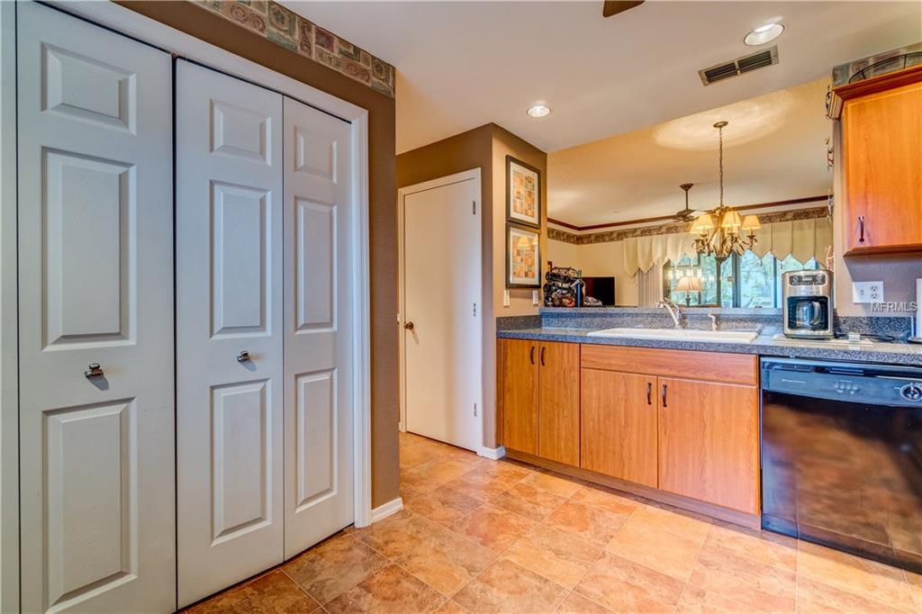 3028 RED OAK COURT, PALM HARBOR, Florida 34684, 2 Bedrooms Bedrooms, 5 Rooms Rooms,2 BathroomsBathrooms,Residential,For sale,RED OAK,U7846847