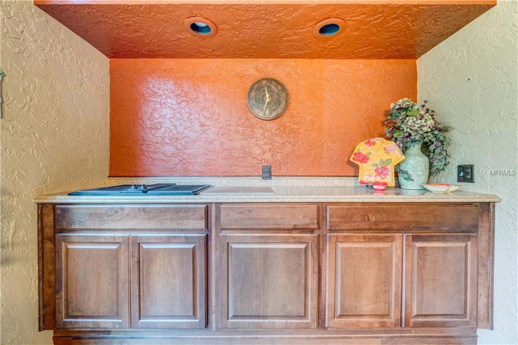 3028 RED OAK COURT, PALM HARBOR, Florida 34684, 2 Bedrooms Bedrooms, 5 Rooms Rooms,2 BathroomsBathrooms,Residential,For sale,RED OAK,U7846847