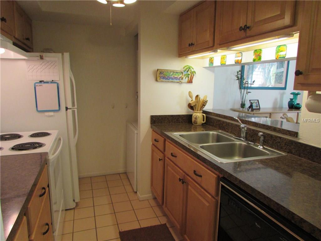 326 MOORINGS COVE DRIVE, TARPON SPRINGS, Florida 34689, 3 Bedrooms Bedrooms, 6 Rooms Rooms,2 BathroomsBathrooms,Residential,For sale,MOORINGS COVE,U7847239