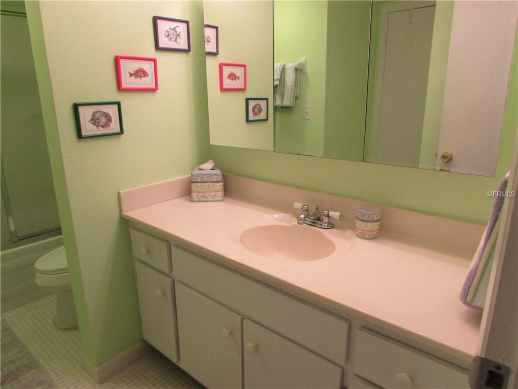 326 MOORINGS COVE DRIVE, TARPON SPRINGS, Florida 34689, 3 Bedrooms Bedrooms, 6 Rooms Rooms,2 BathroomsBathrooms,Residential,For sale,MOORINGS COVE,U7847239