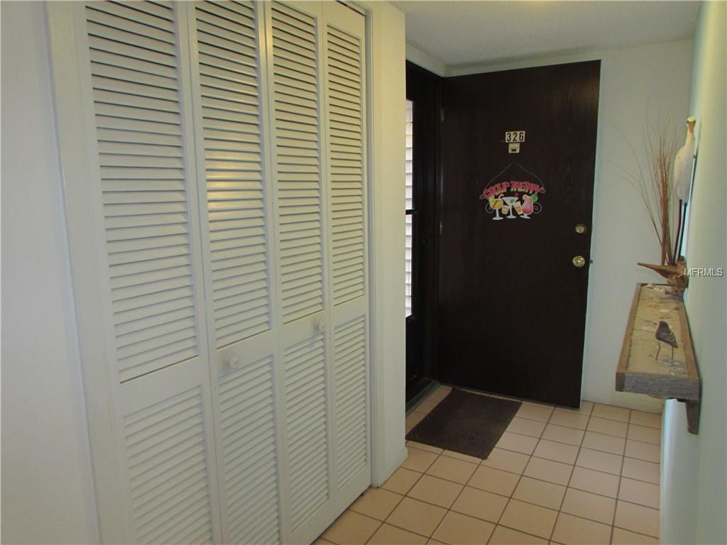 326 MOORINGS COVE DRIVE, TARPON SPRINGS, Florida 34689, 3 Bedrooms Bedrooms, 6 Rooms Rooms,2 BathroomsBathrooms,Residential,For sale,MOORINGS COVE,U7847239