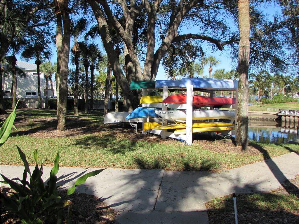 326 MOORINGS COVE DRIVE, TARPON SPRINGS, Florida 34689, 3 Bedrooms Bedrooms, 6 Rooms Rooms,2 BathroomsBathrooms,Residential,For sale,MOORINGS COVE,U7847239
