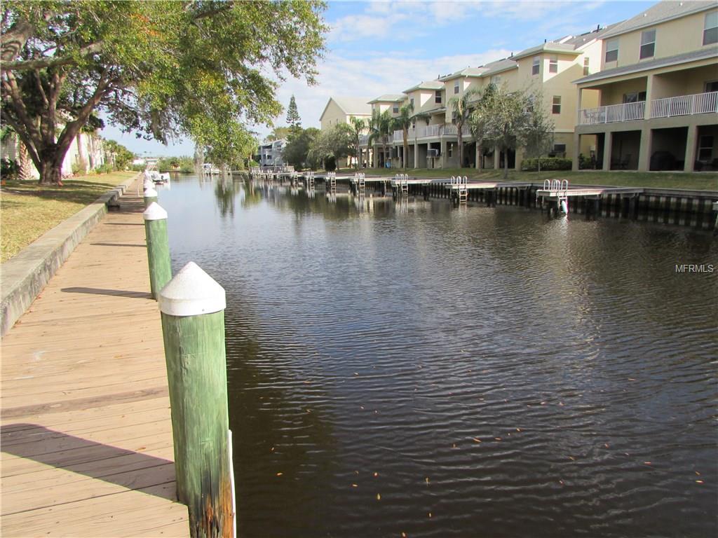 326 MOORINGS COVE DRIVE, TARPON SPRINGS, Florida 34689, 3 Bedrooms Bedrooms, 6 Rooms Rooms,2 BathroomsBathrooms,Residential,For sale,MOORINGS COVE,U7847239