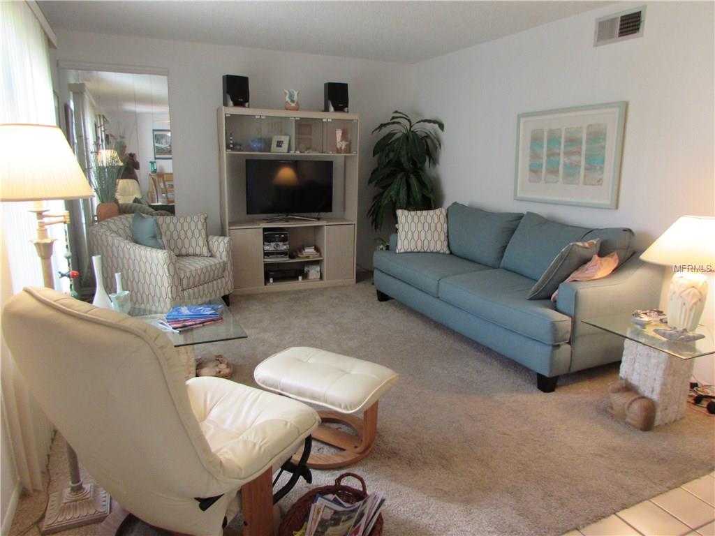 326 MOORINGS COVE DRIVE, TARPON SPRINGS, Florida 34689, 3 Bedrooms Bedrooms, 6 Rooms Rooms,2 BathroomsBathrooms,Residential,For sale,MOORINGS COVE,U7847239