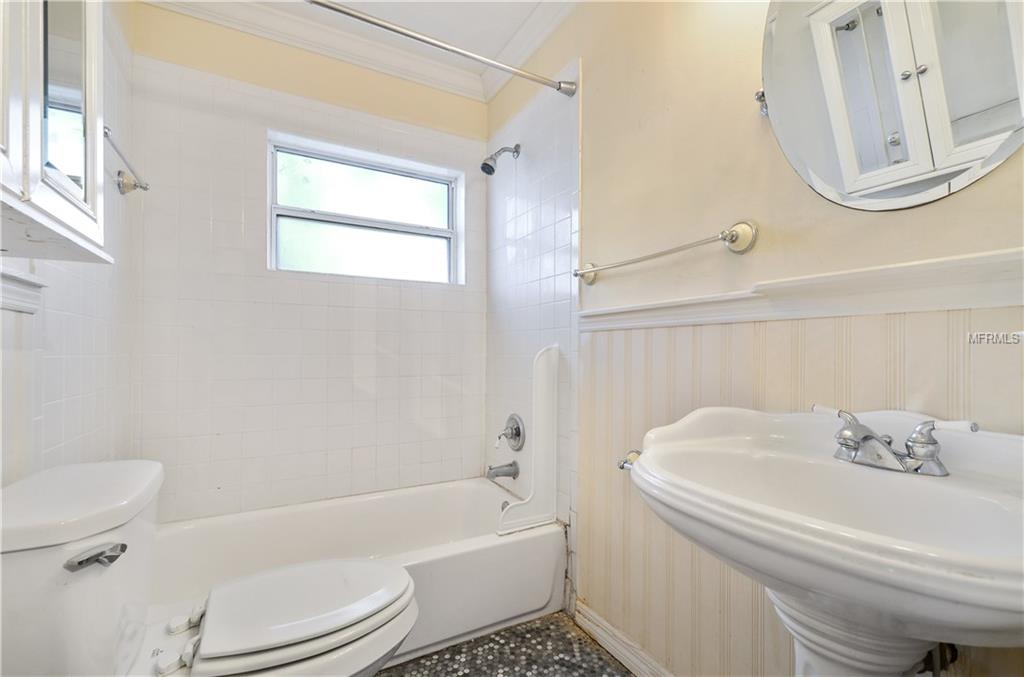 3600 SURREY DRIVE, ORLANDO, Florida 32812, 3 Bedrooms Bedrooms, 3 Rooms Rooms,1 BathroomBathrooms,Residential,For sale,SURREY,O5561537