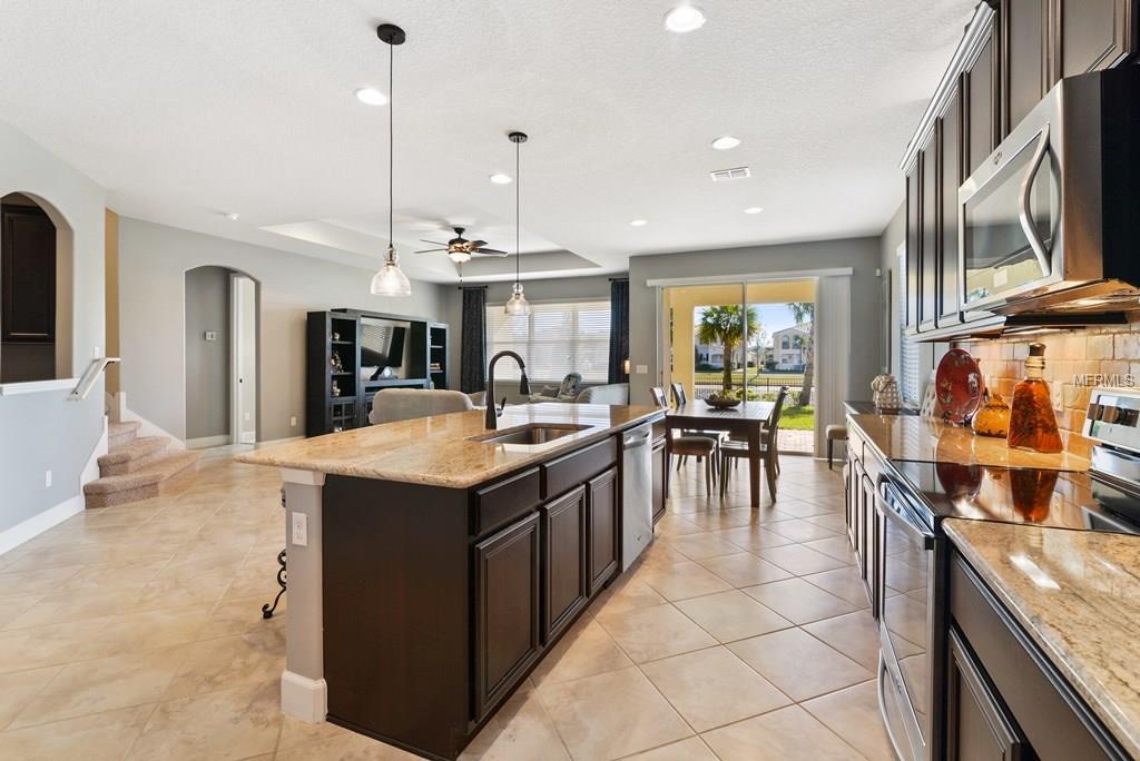 12046 ULETA LN, ORLANDO, Florida 32827, 4 Bedrooms Bedrooms, 10 Rooms Rooms,3 BathroomsBathrooms,Residential,For sale,ULETA LN,O5561679