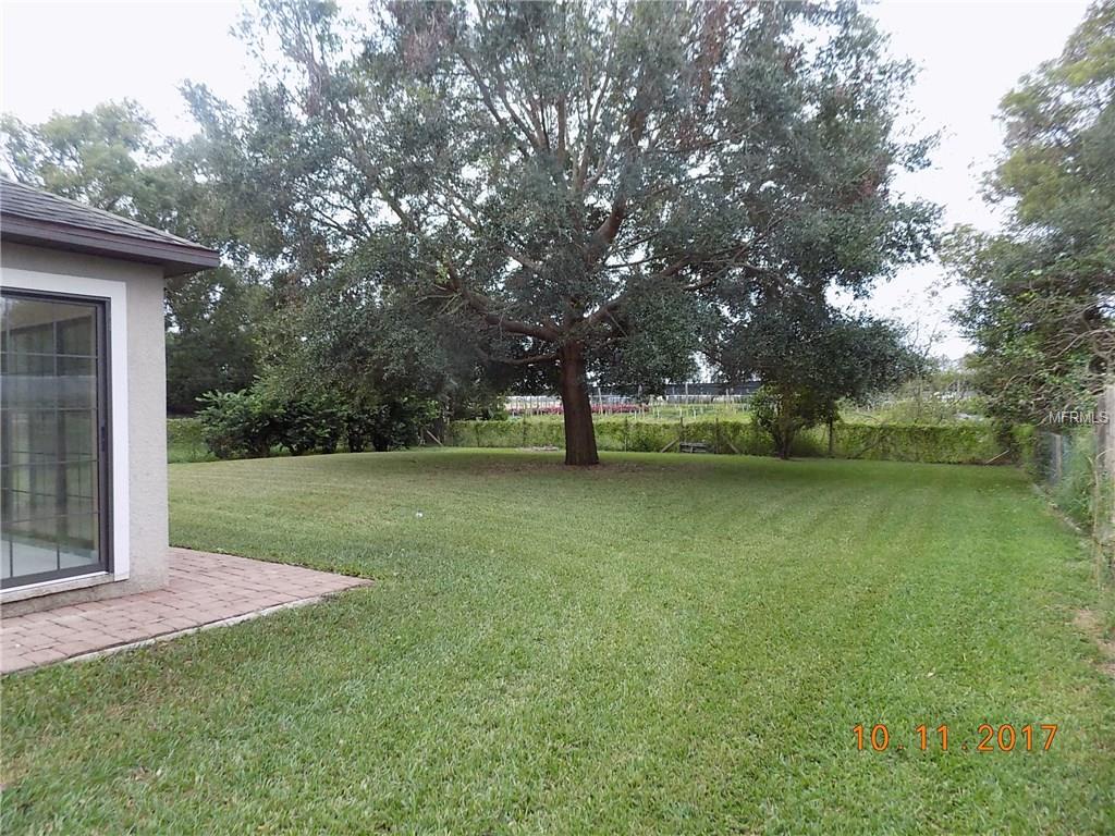 27637 LISA DRIVE, TAVARES, Florida 32778, 4 Bedrooms Bedrooms, 3 Rooms Rooms,2 BathroomsBathrooms,Residential,For sale,LISA,O5546780