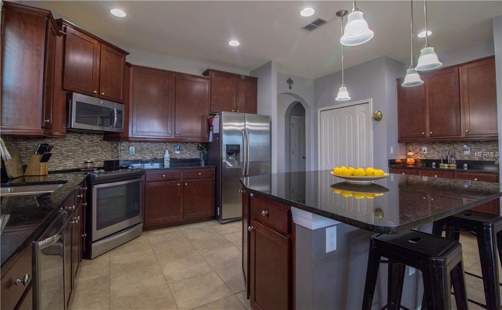 1890 ALTAVISTA CIRCLE, LAKELAND, Florida 33810, 4 Bedrooms Bedrooms, 5 Rooms Rooms,2 BathroomsBathrooms,Residential,For sale,ALTAVISTA,L4724264