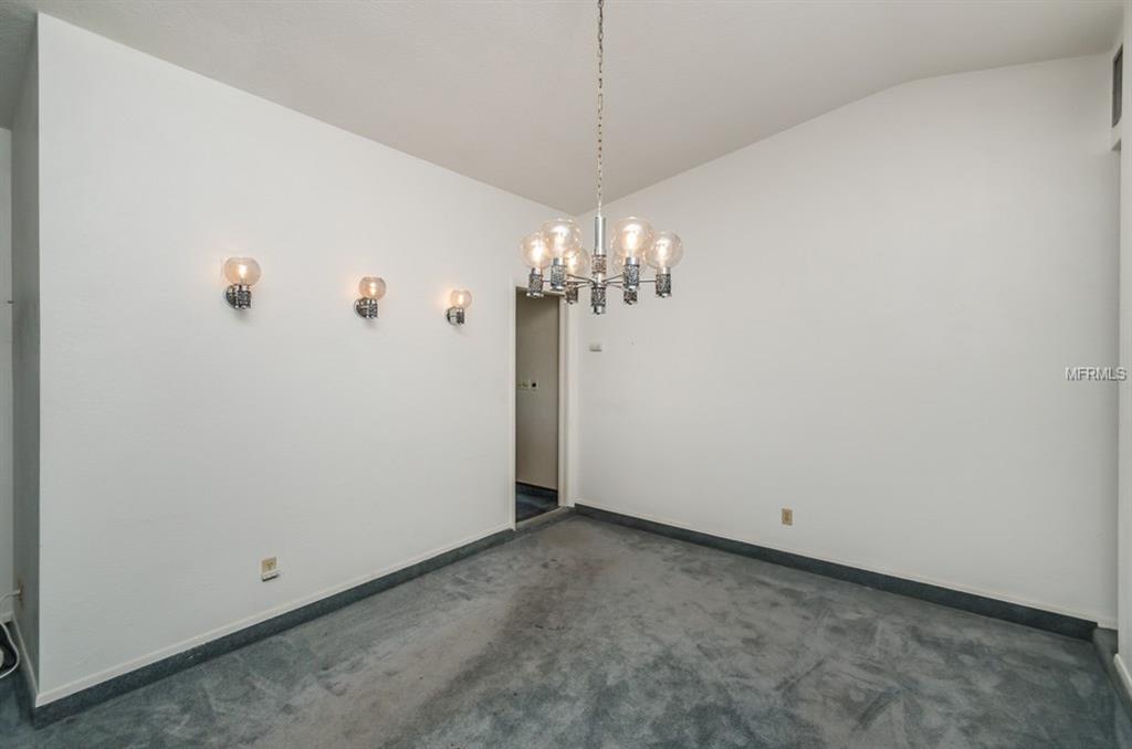 11675 GROVE STREET, SEMINOLE, Florida 33772, 3 Bedrooms Bedrooms, 7 Rooms Rooms,2 BathroomsBathrooms,Residential,For sale,GROVE,U7843699