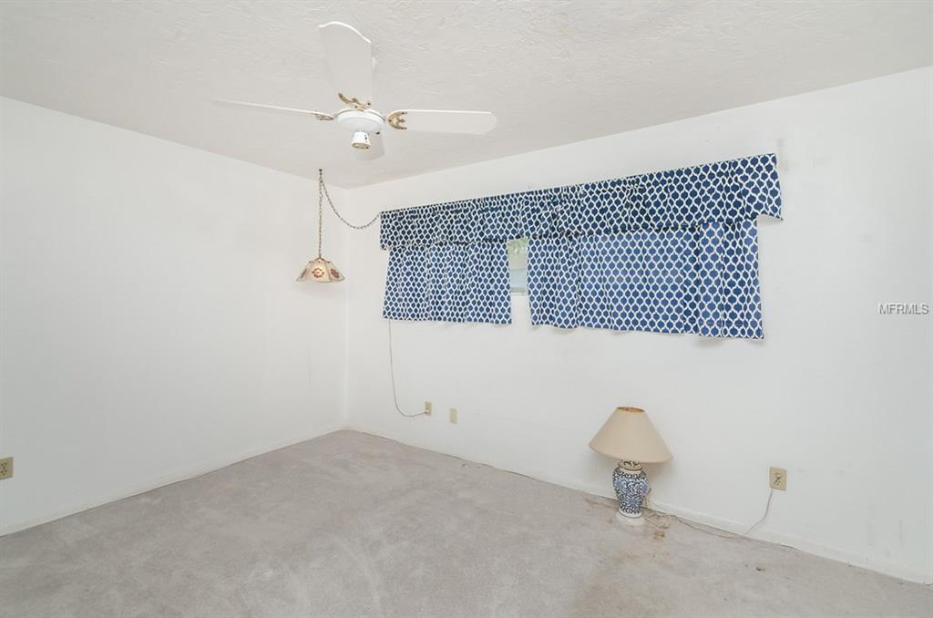 11675 GROVE STREET, SEMINOLE, Florida 33772, 3 Bedrooms Bedrooms, 7 Rooms Rooms,2 BathroomsBathrooms,Residential,For sale,GROVE,U7843699