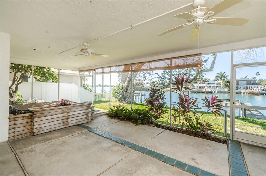 11675 GROVE STREET, SEMINOLE, Florida 33772, 3 Bedrooms Bedrooms, 7 Rooms Rooms,2 BathroomsBathrooms,Residential,For sale,GROVE,U7843699