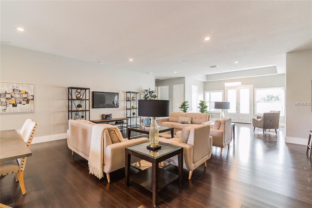 1219 W HARVARD STREET, ORLANDO, Florida 32804, 4 Bedrooms Bedrooms, 10 Rooms Rooms,3 BathroomsBathrooms,Residential,For sale,HARVARD,O5557713