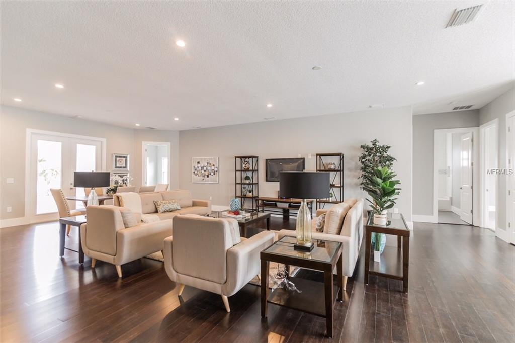 1219 W HARVARD STREET, ORLANDO, Florida 32804, 4 Bedrooms Bedrooms, 10 Rooms Rooms,3 BathroomsBathrooms,Residential,For sale,HARVARD,O5557713