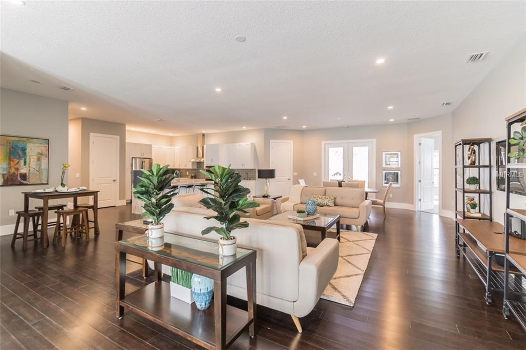 1219 W HARVARD STREET, ORLANDO, Florida 32804, 4 Bedrooms Bedrooms, 10 Rooms Rooms,3 BathroomsBathrooms,Residential,For sale,HARVARD,O5557713