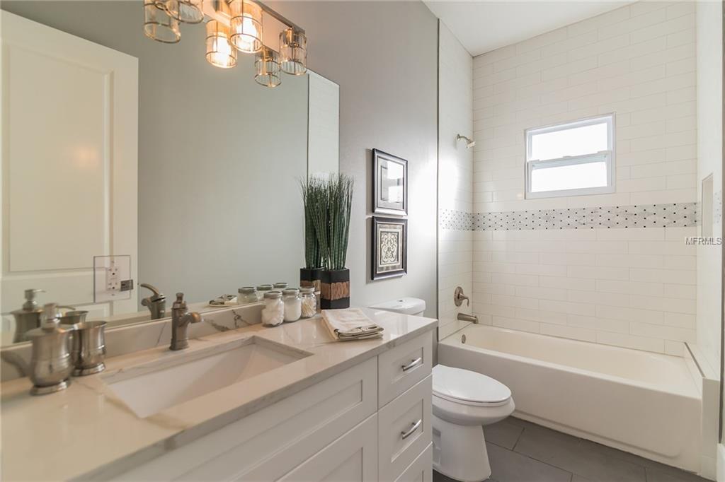 1219 W HARVARD STREET, ORLANDO, Florida 32804, 4 Bedrooms Bedrooms, 10 Rooms Rooms,3 BathroomsBathrooms,Residential,For sale,HARVARD,O5557713